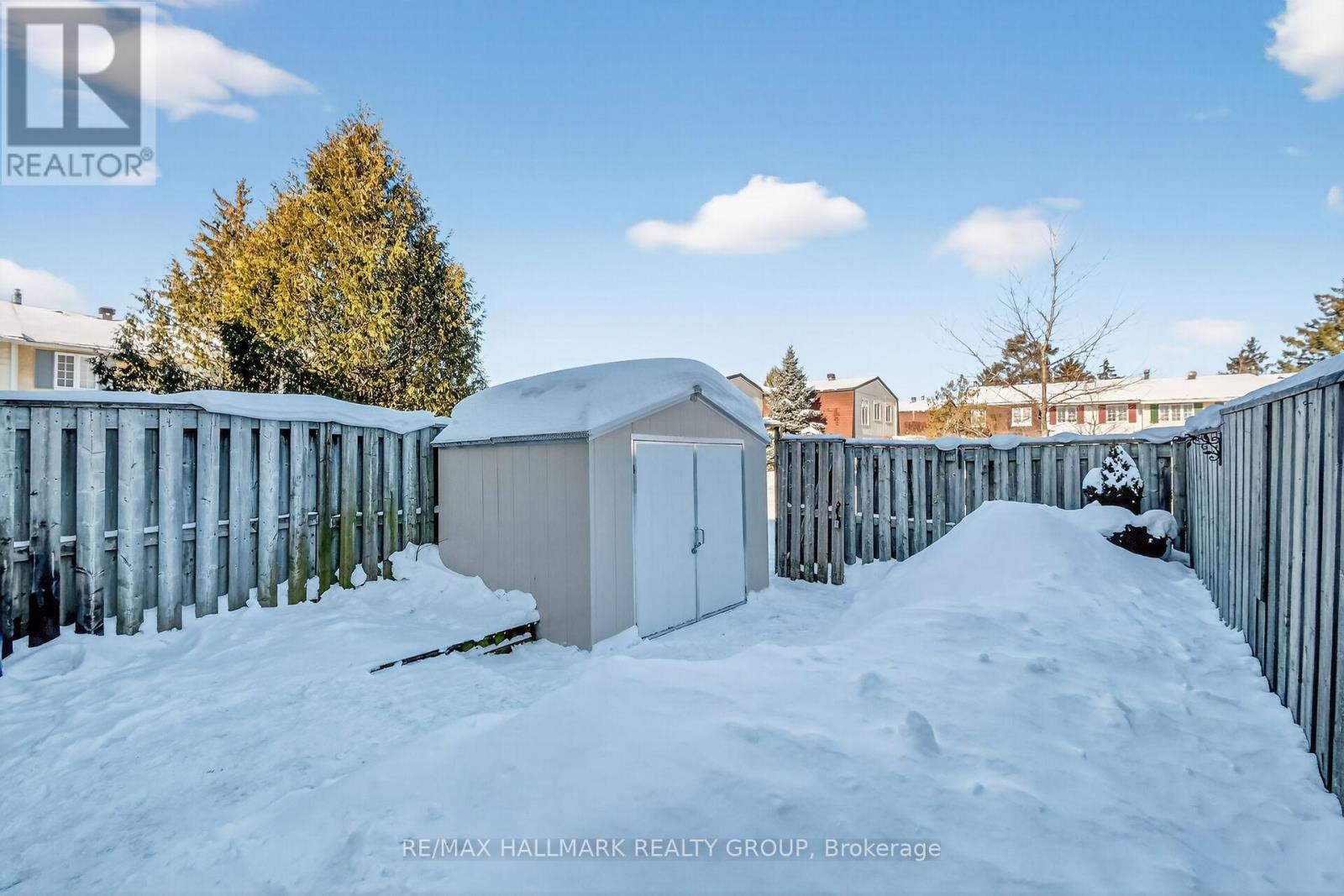 111 - 1061 Meadowlands Drive