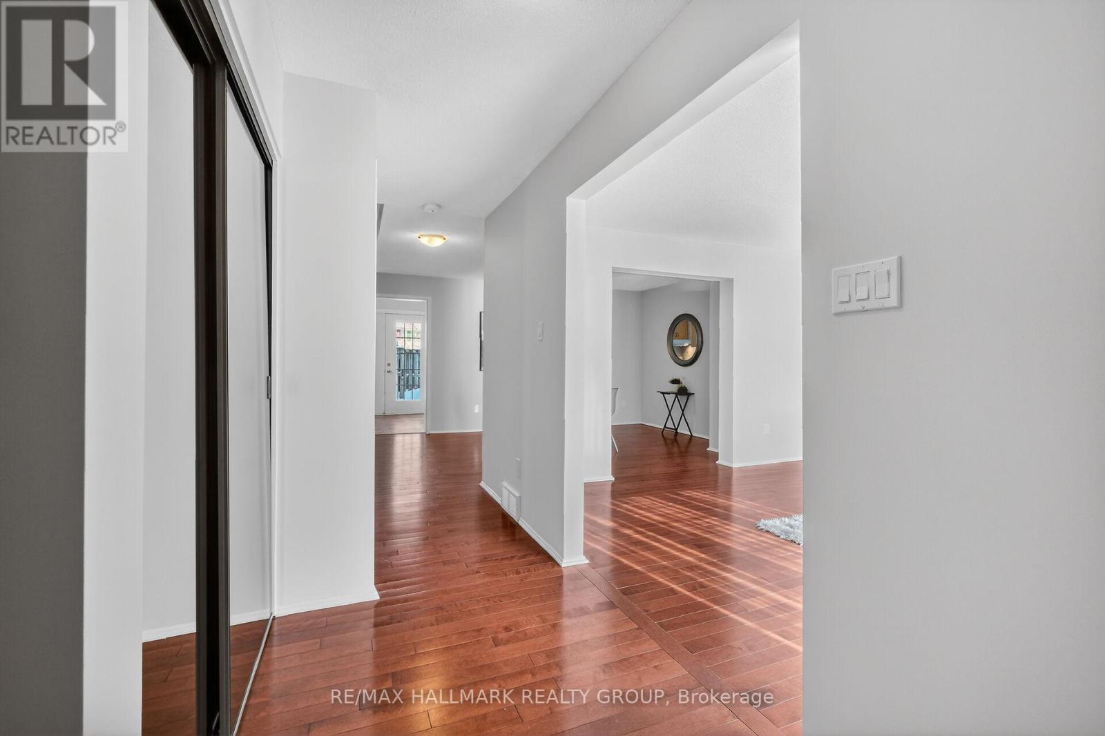 111 - 1061 Meadowlands Drive