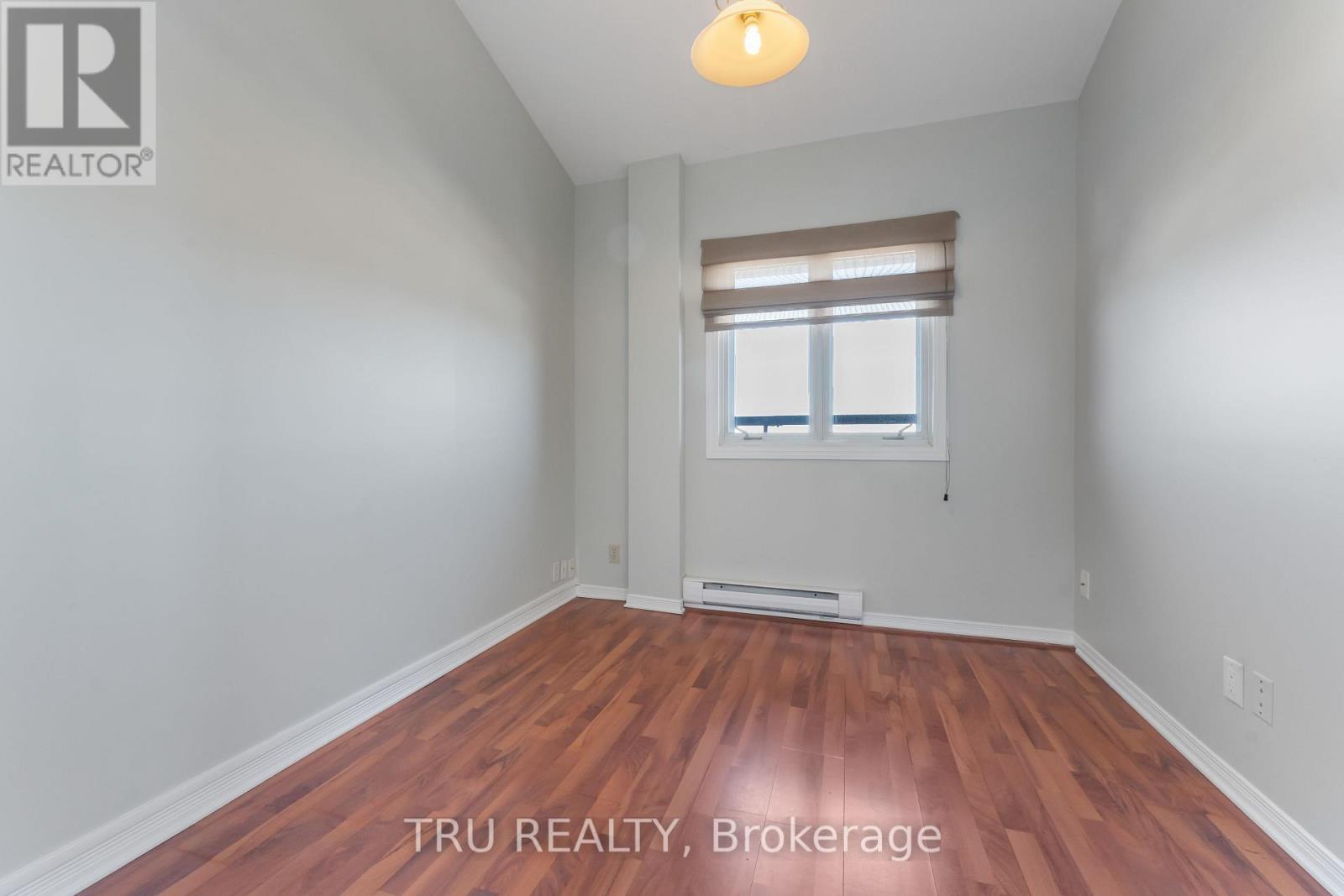 Ph4 - 158a Mcarthur Avenue