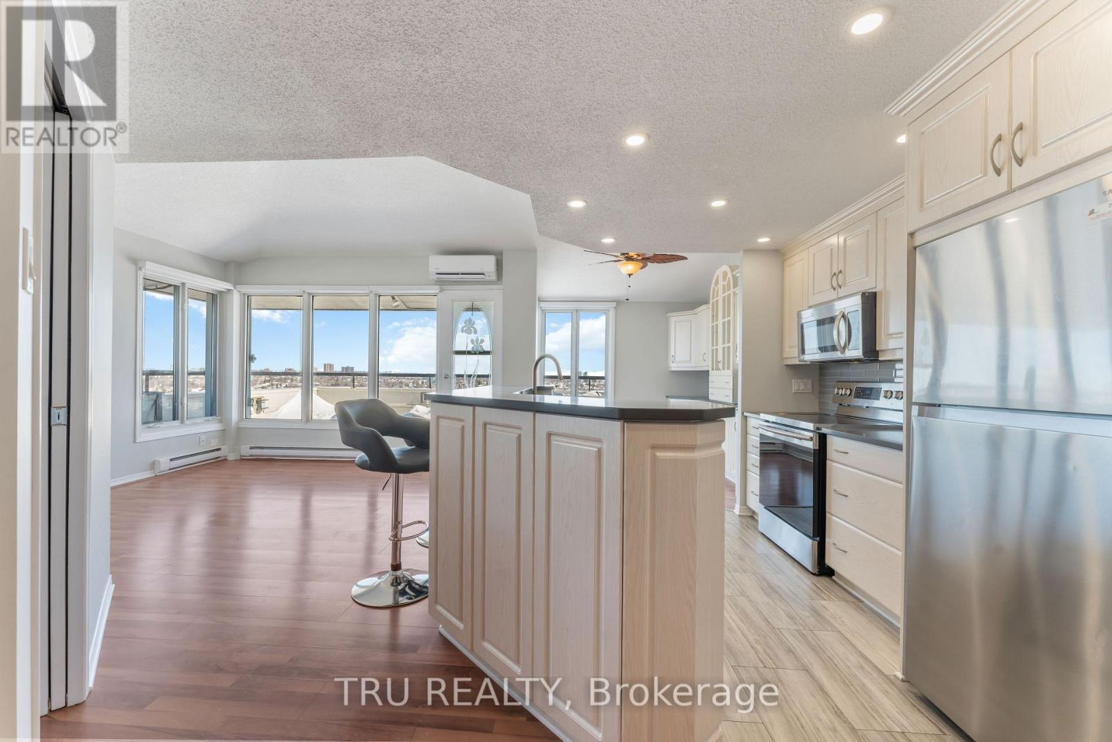 Ph4 - 158a Mcarthur Avenue