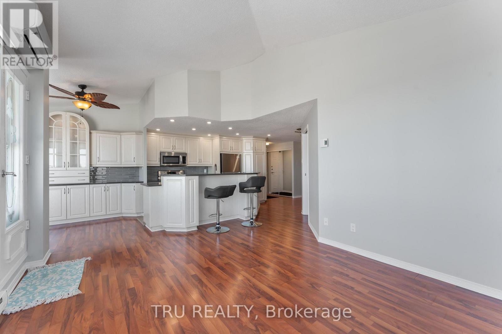 Ph4 - 158a Mcarthur Avenue