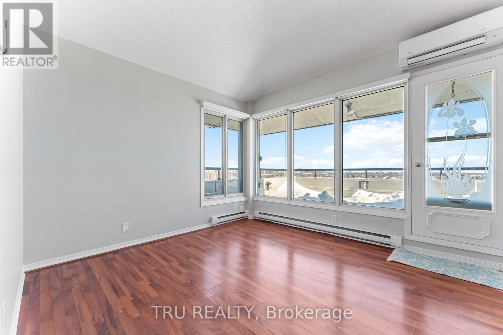 Ph4 - 158a Mcarthur Avenue