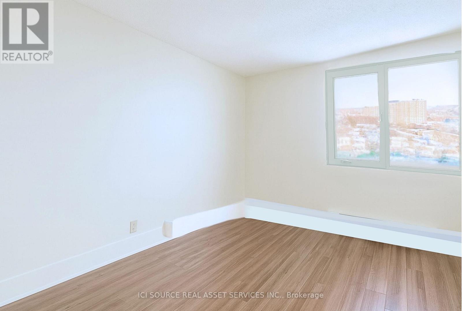 2002 - 265 Poulin Avenue