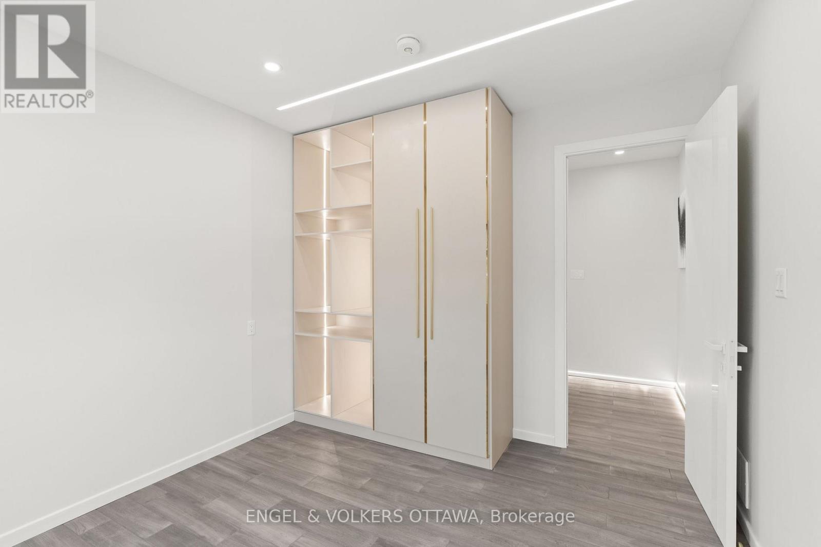 258 Northwestern Avenue