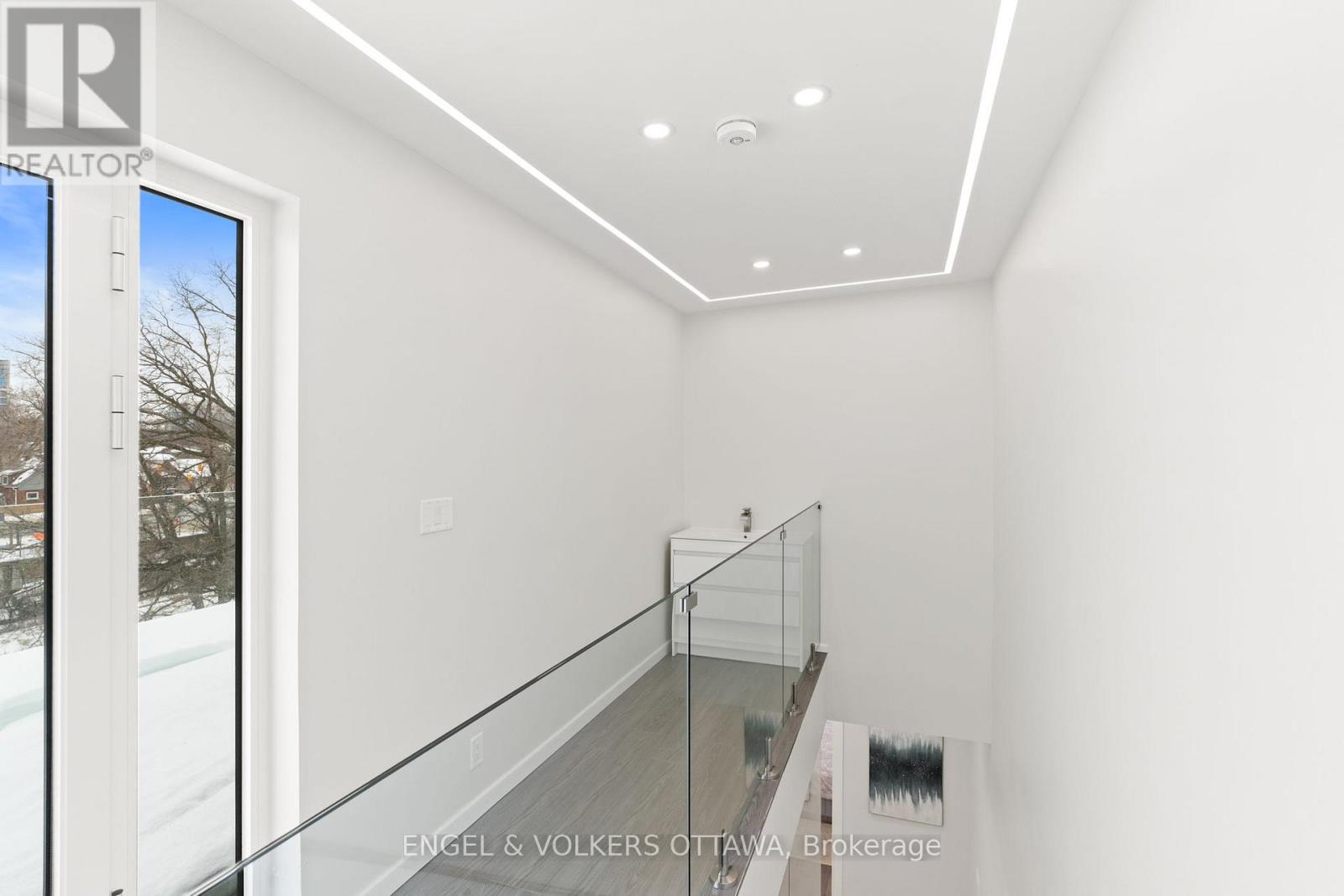 258 Northwestern Avenue