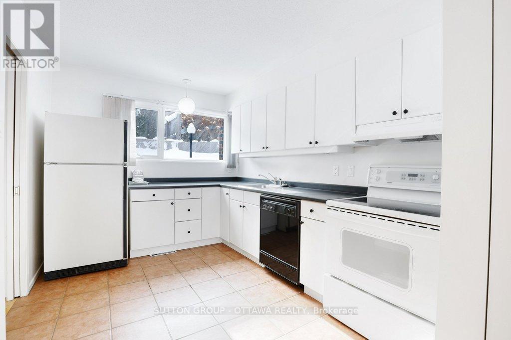 60 - 121 Buell Street