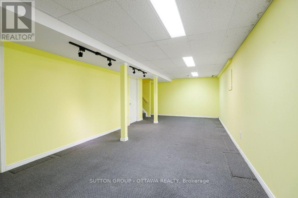 60 - 121 Buell Street