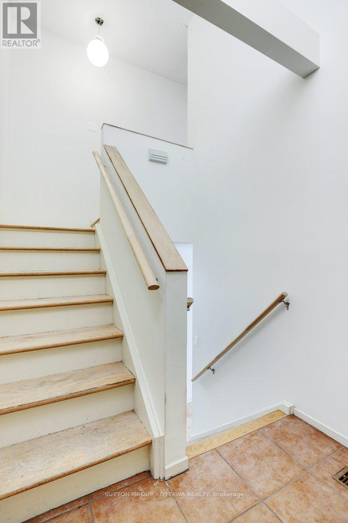 60 - 121 Buell Street