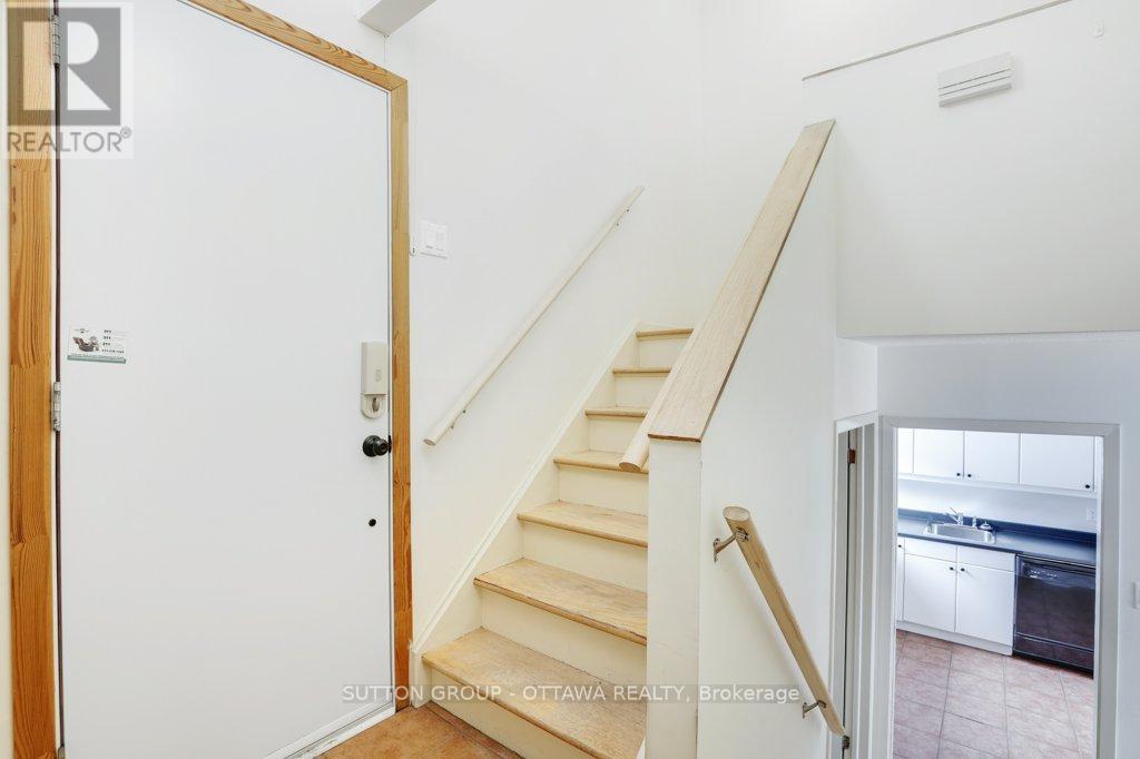 60 - 121 Buell Street