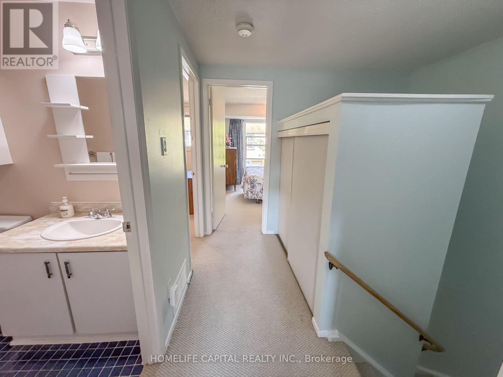 64 - 2570 Southvale Crescent