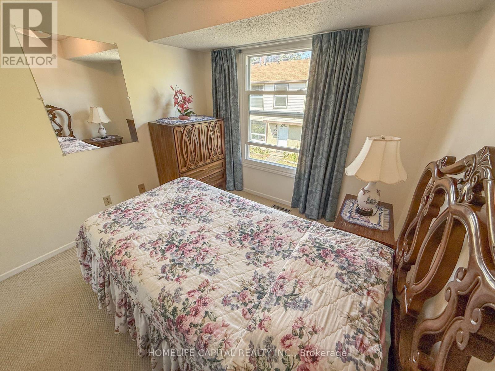 64 - 2570 Southvale Crescent