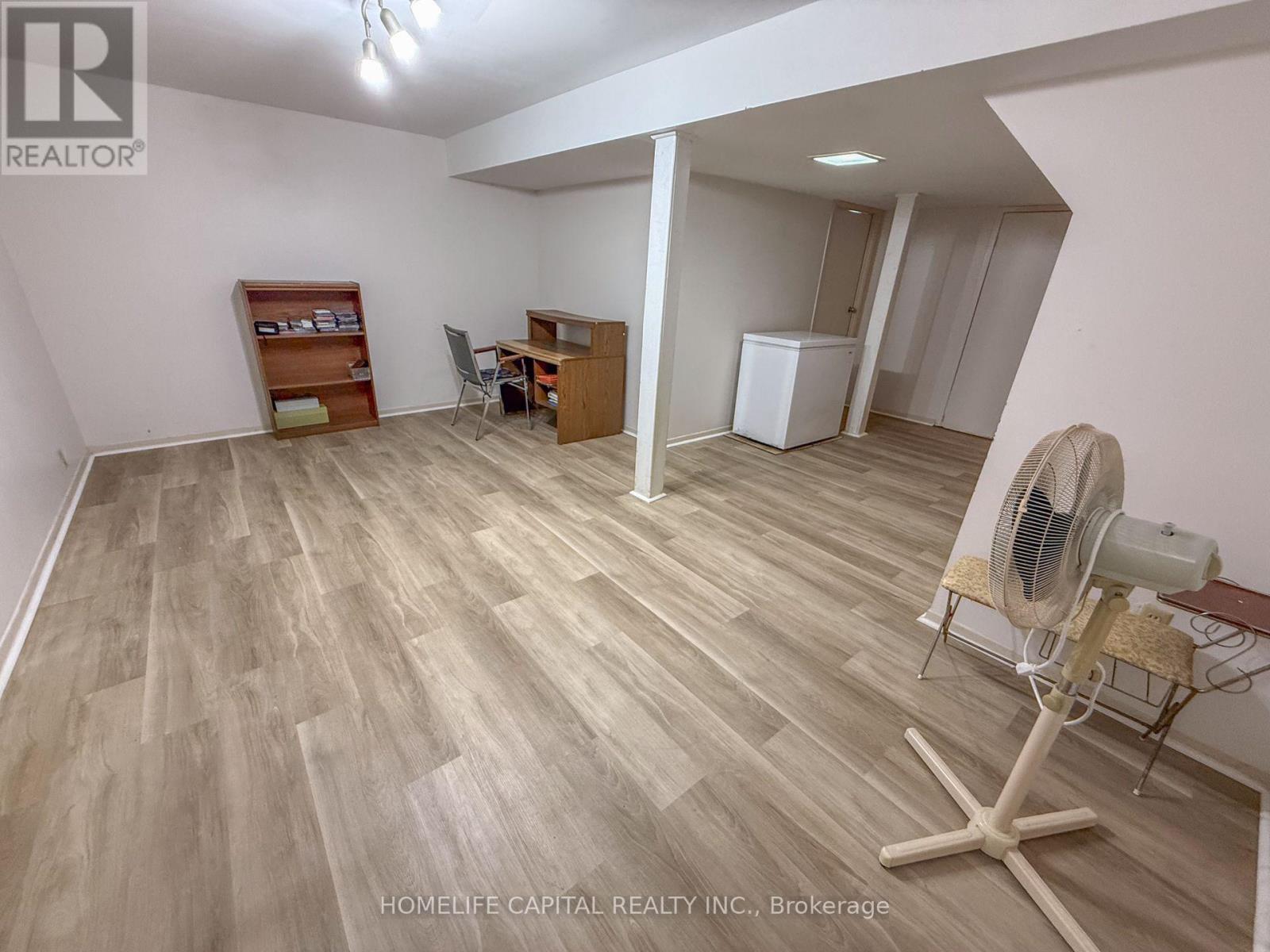 64 - 2570 Southvale Crescent