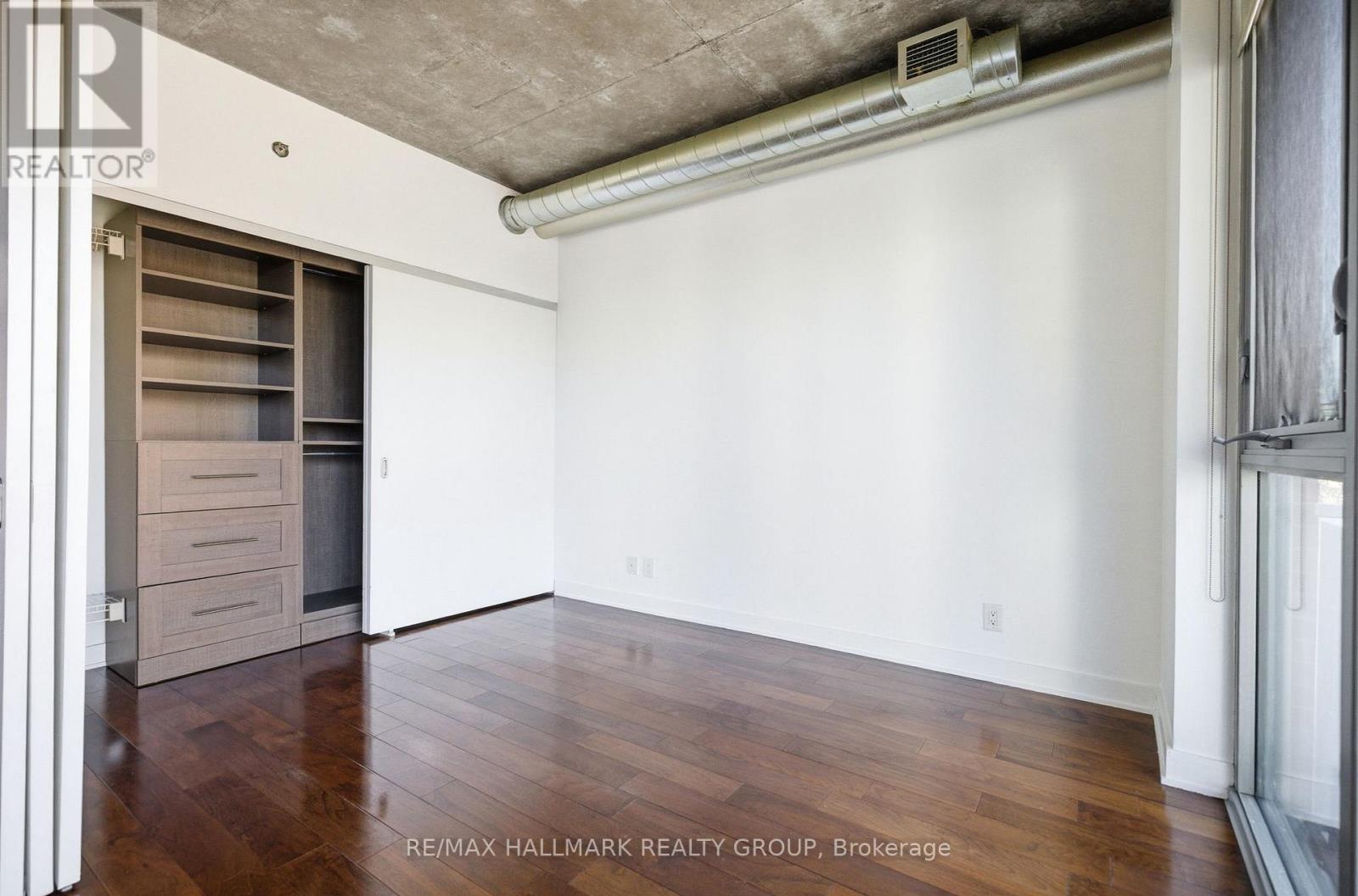 645 - 340 Mcleod Street