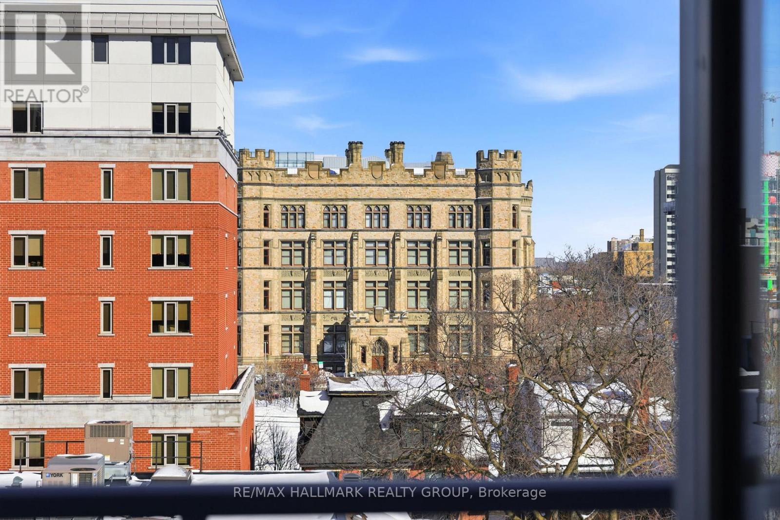 645 - 340 Mcleod Street