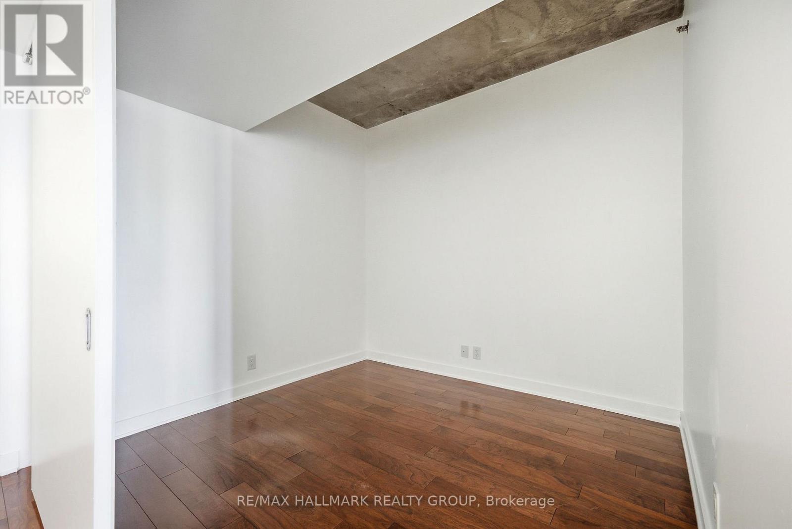 645 - 340 Mcleod Street