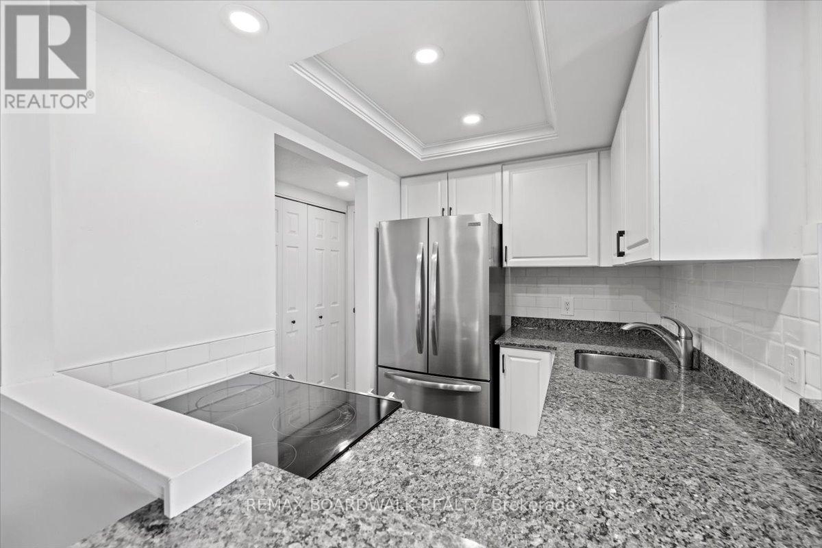 308 - 15 Murray Street