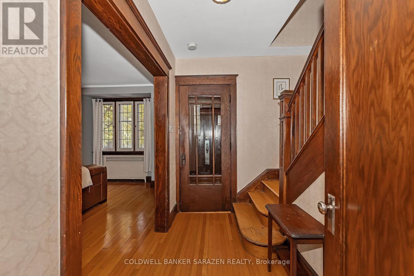 211 B Melrose Avenue