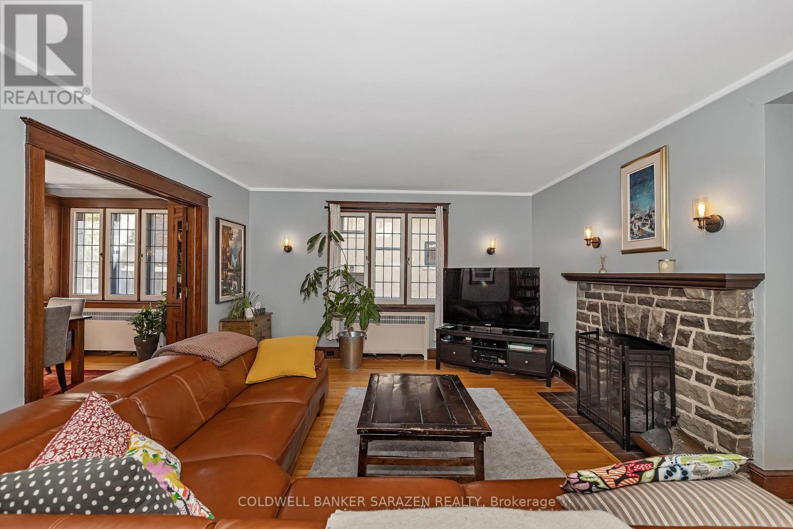 211 B Melrose Avenue