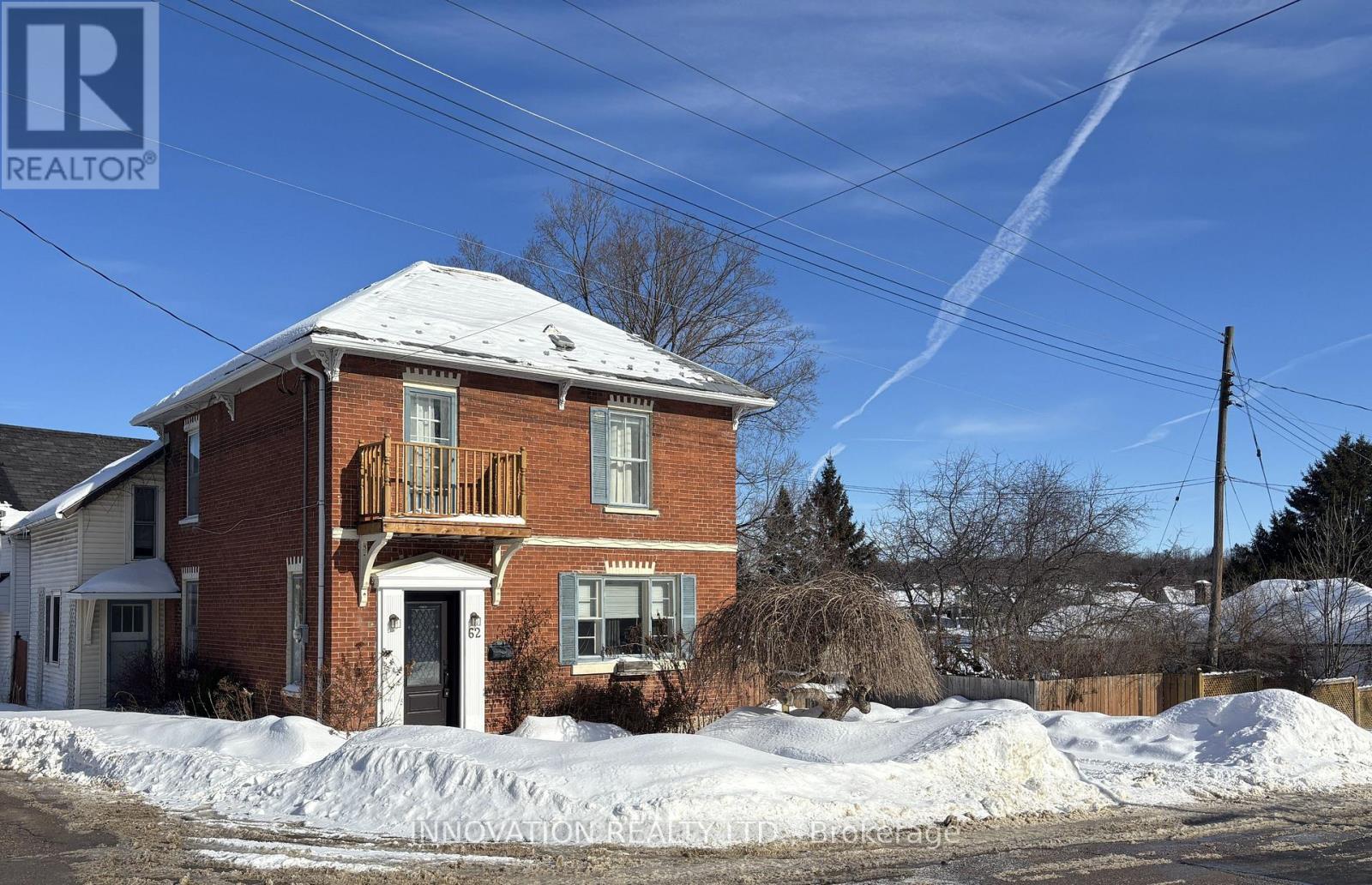 62 Mcgonigal Street E