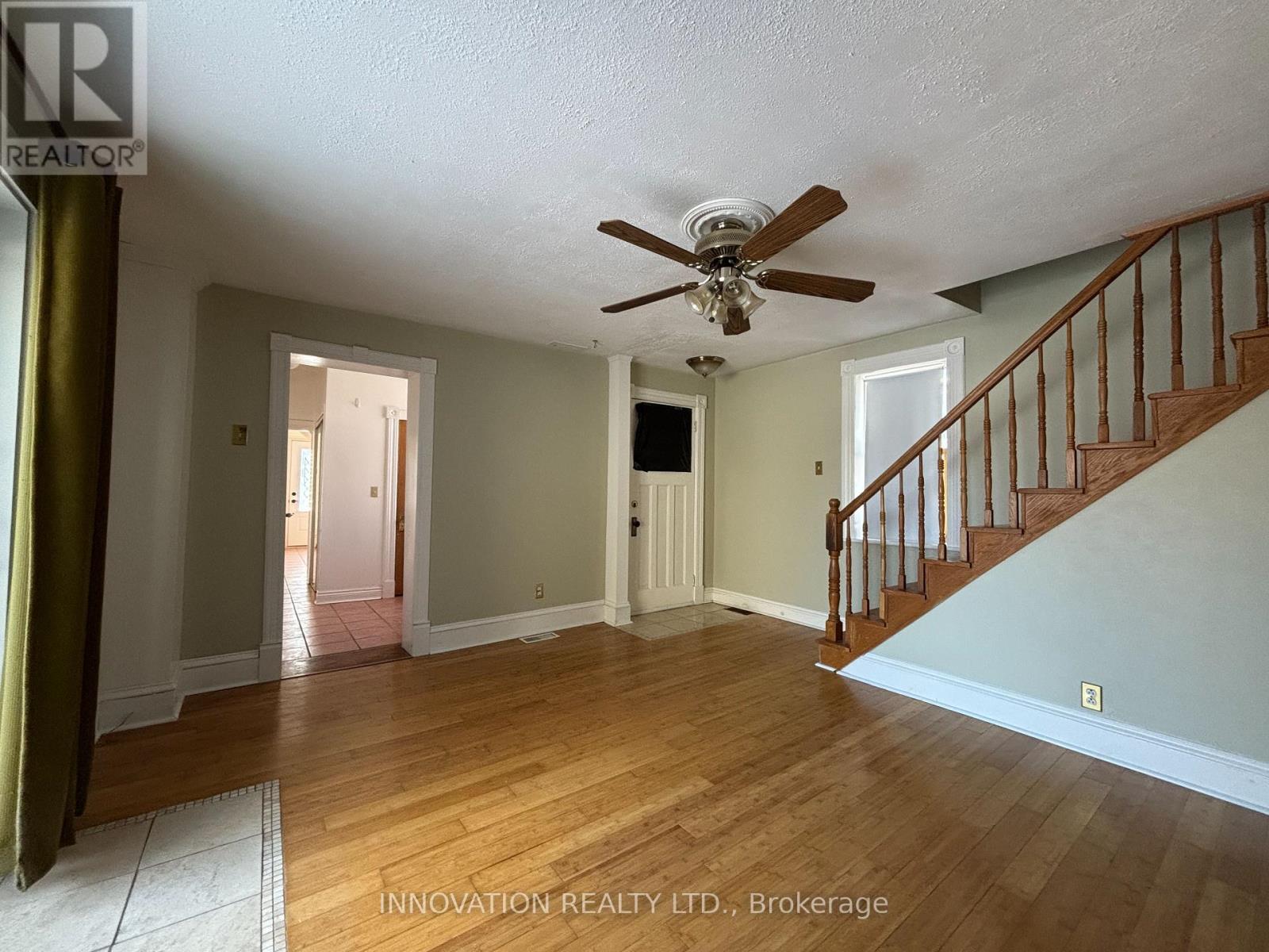 62 Mcgonigal Street E