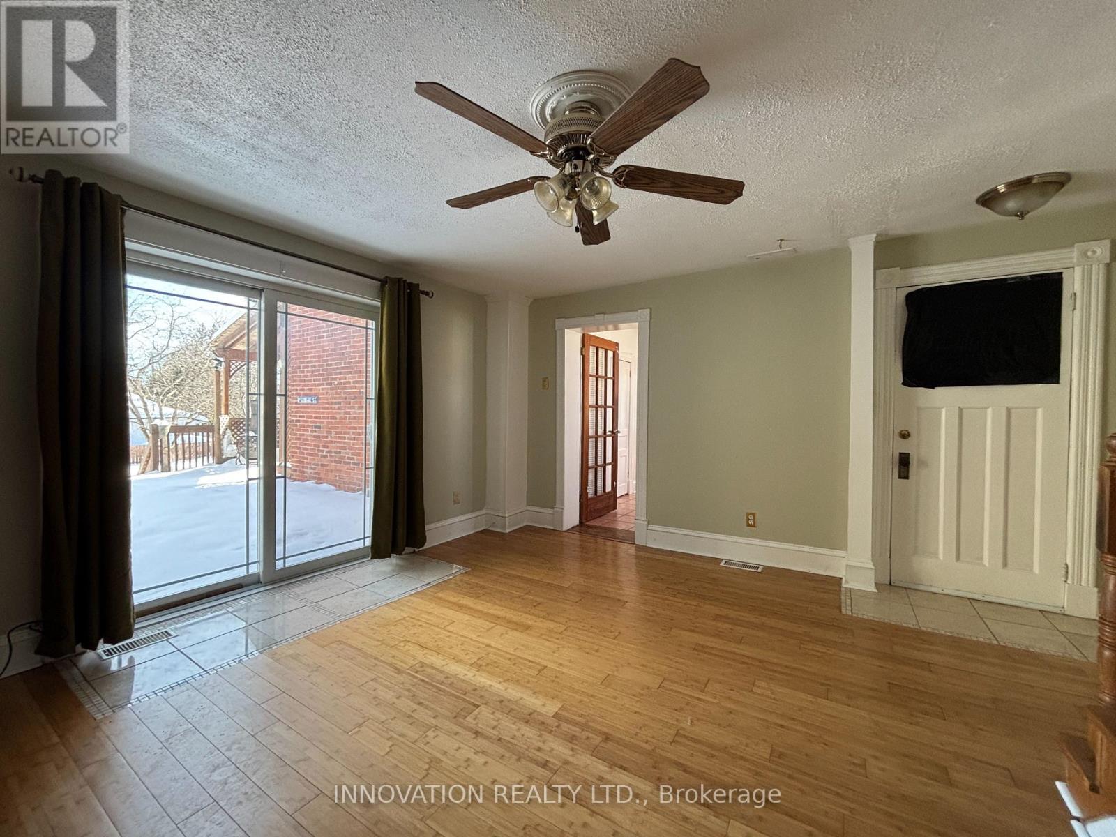 62 Mcgonigal Street E