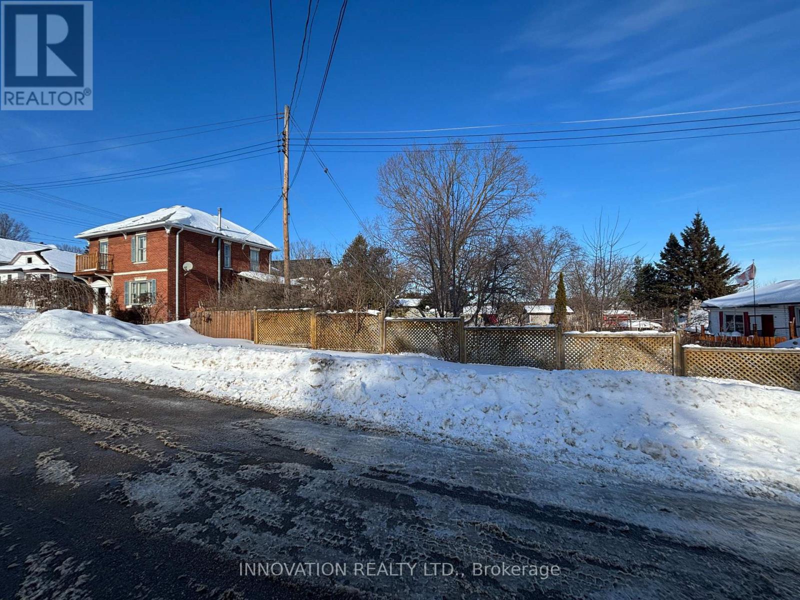 62 Mcgonigal Street E