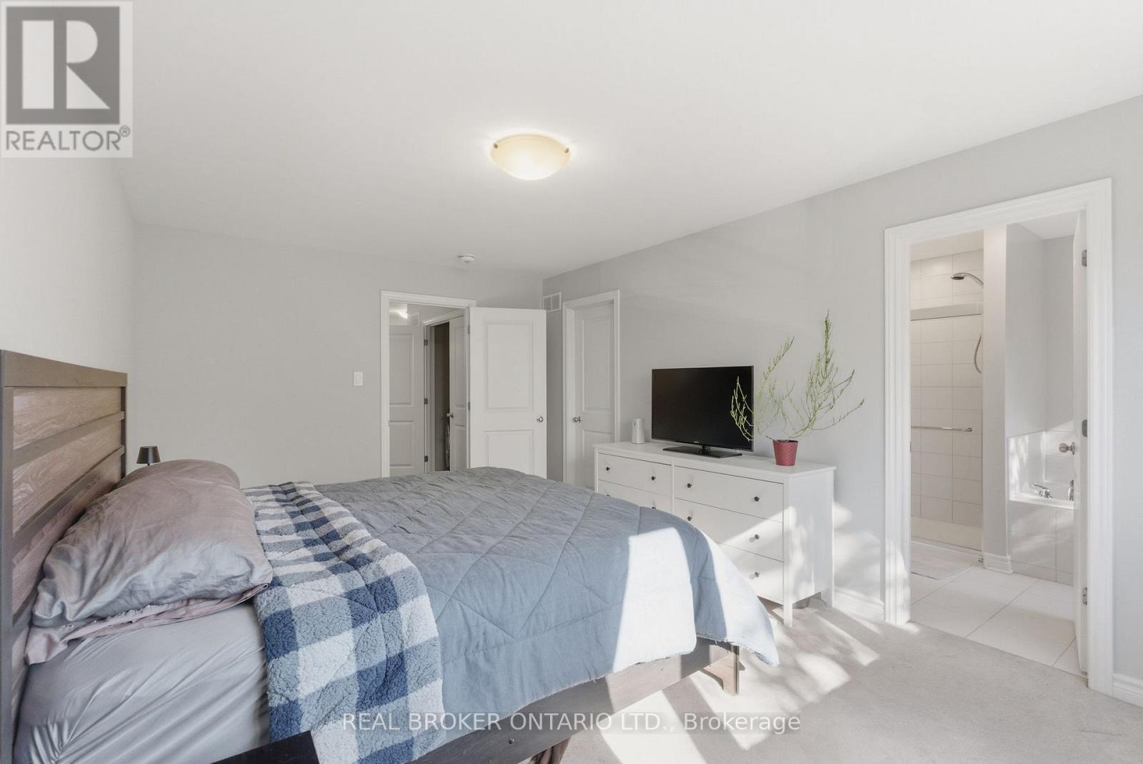 532 Fawn Valley Private