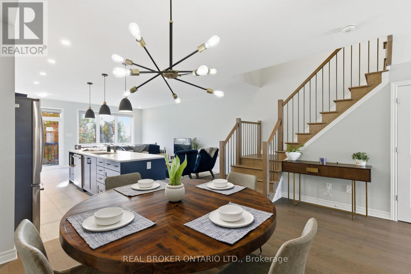 532 Fawn Valley Private