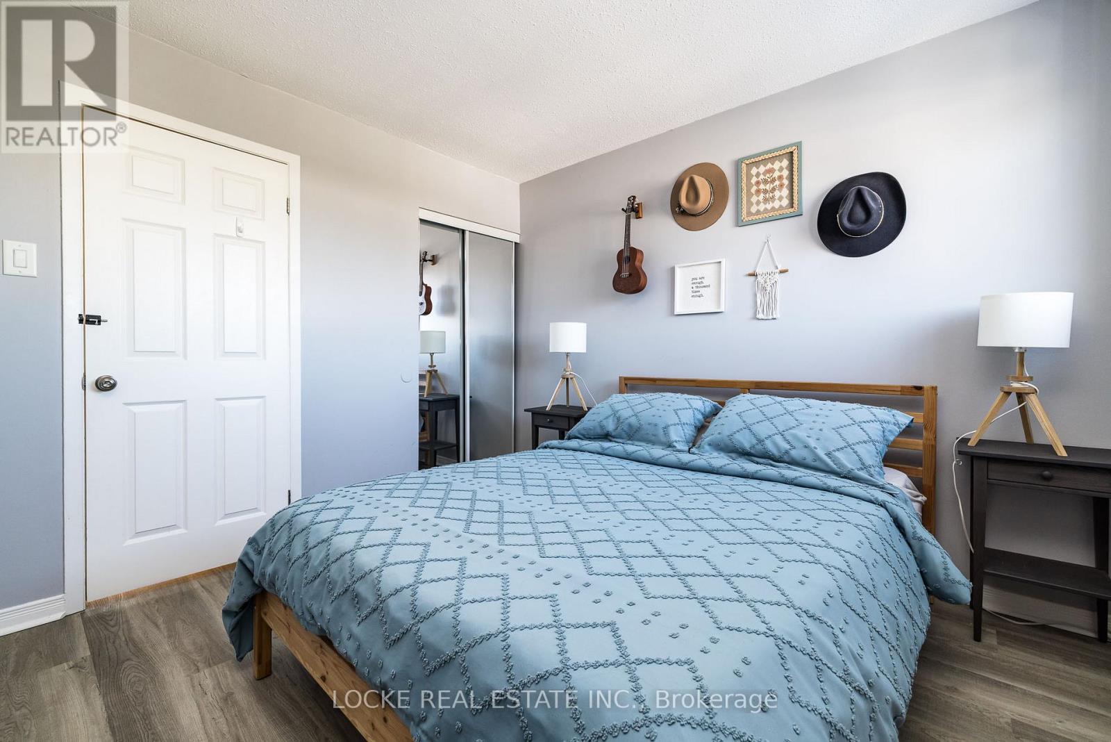 16 - 4036 Eady Court