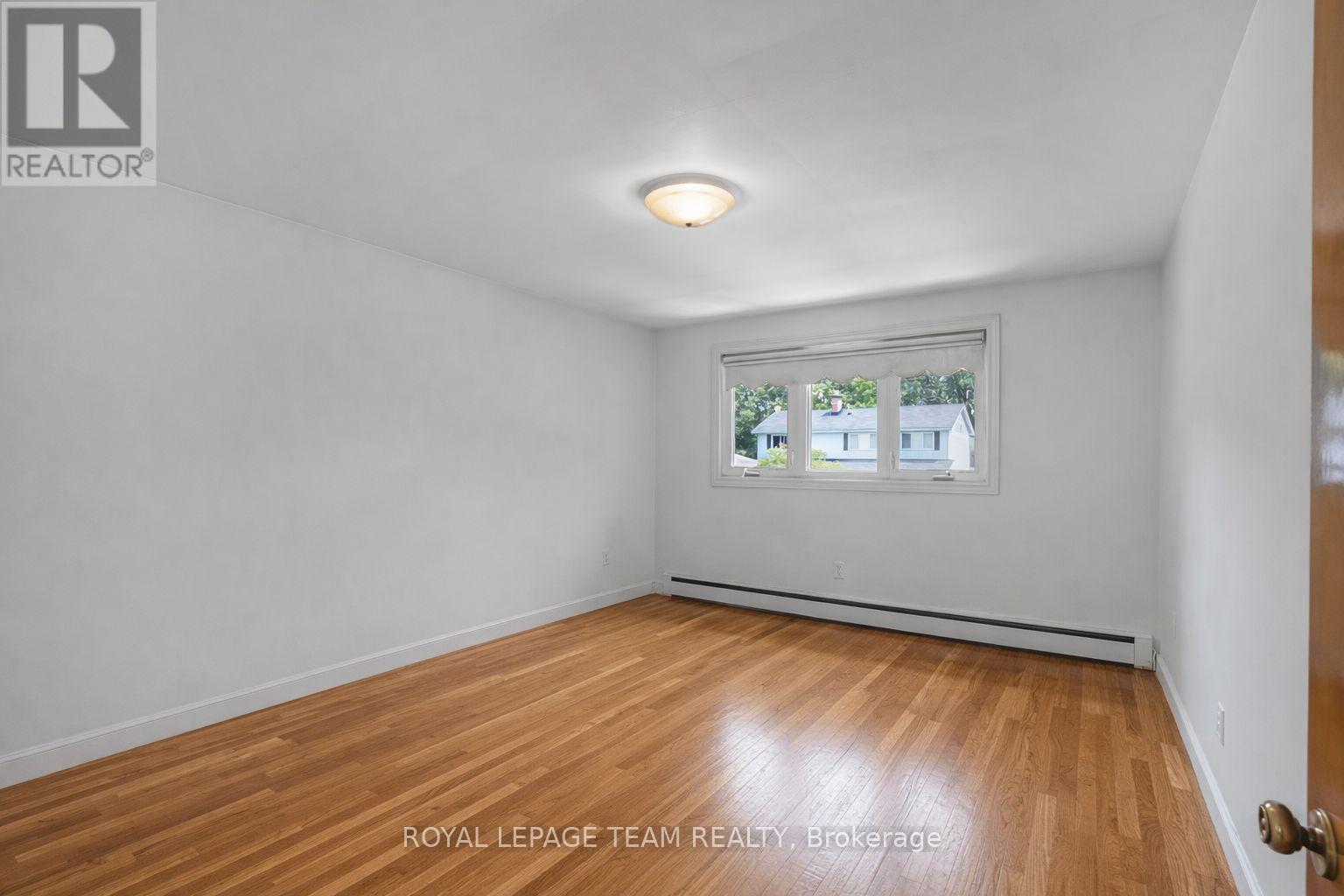 1166 Castle Hill Crescent