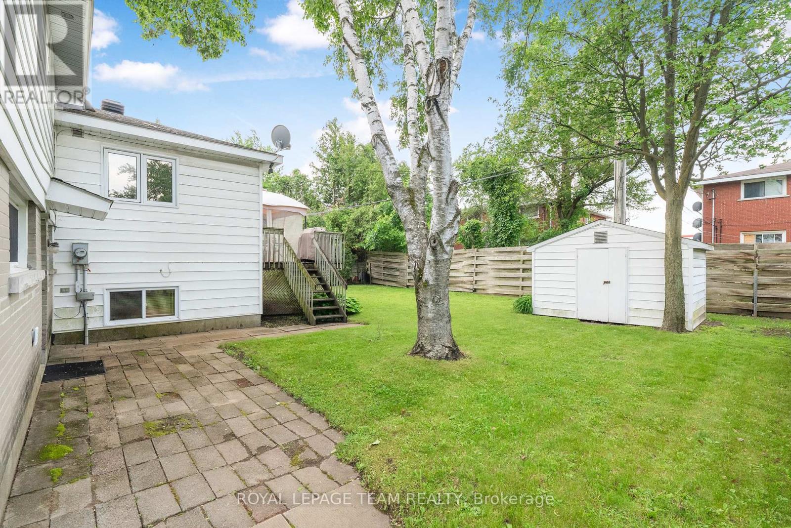 1166 Castle Hill Crescent