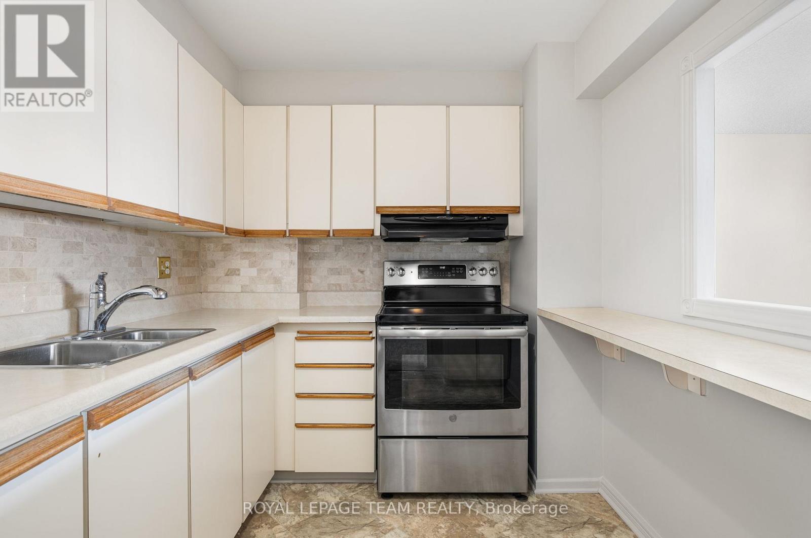 1101 - 1081 Ambleside Drive