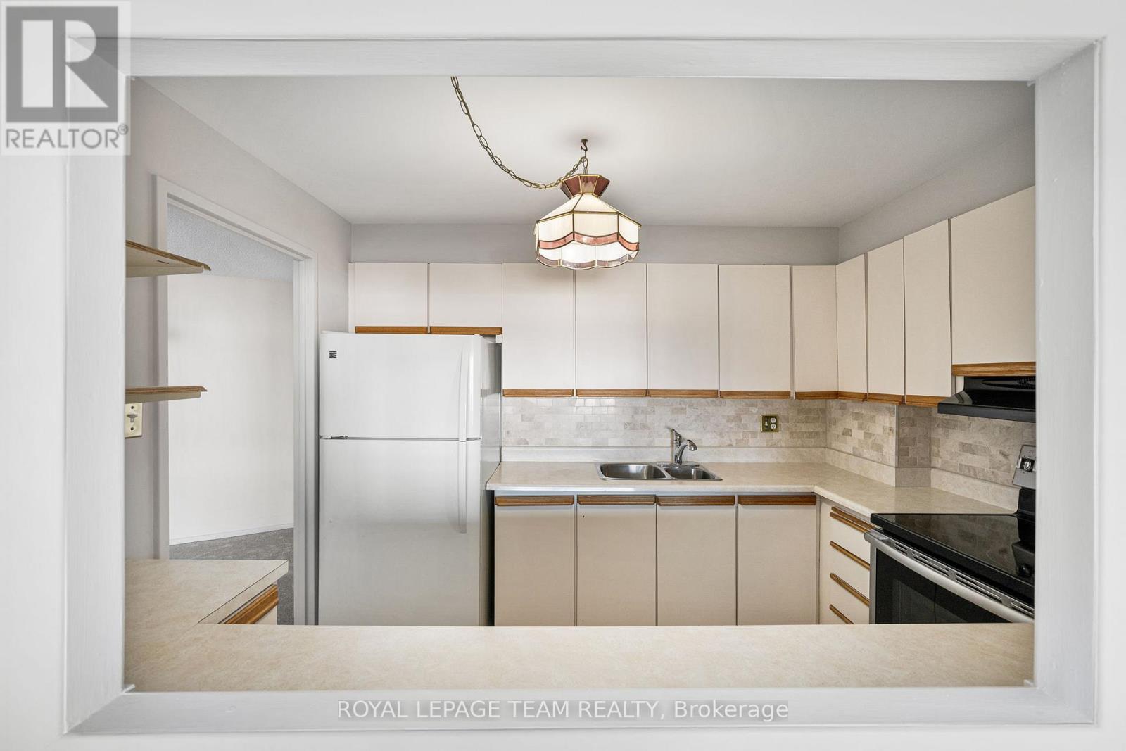 1101 - 1081 Ambleside Drive