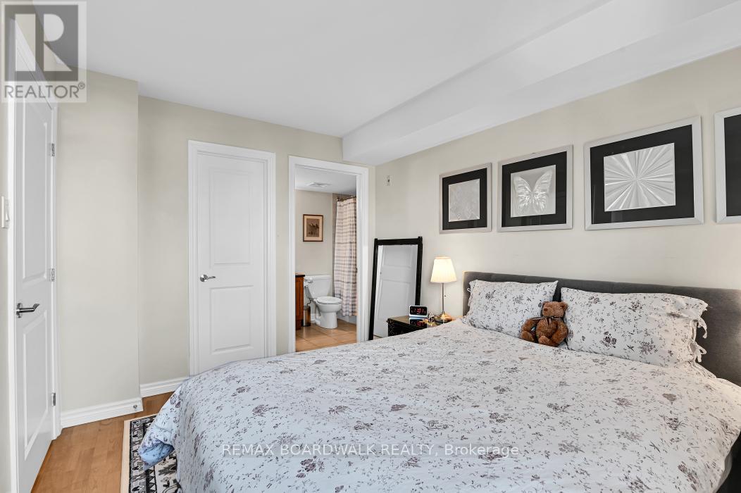 307 - 314 Central Park Drive