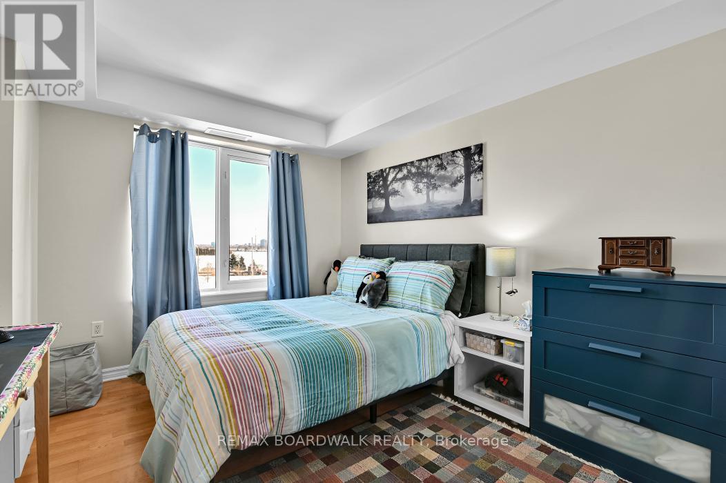 307 - 314 Central Park Drive