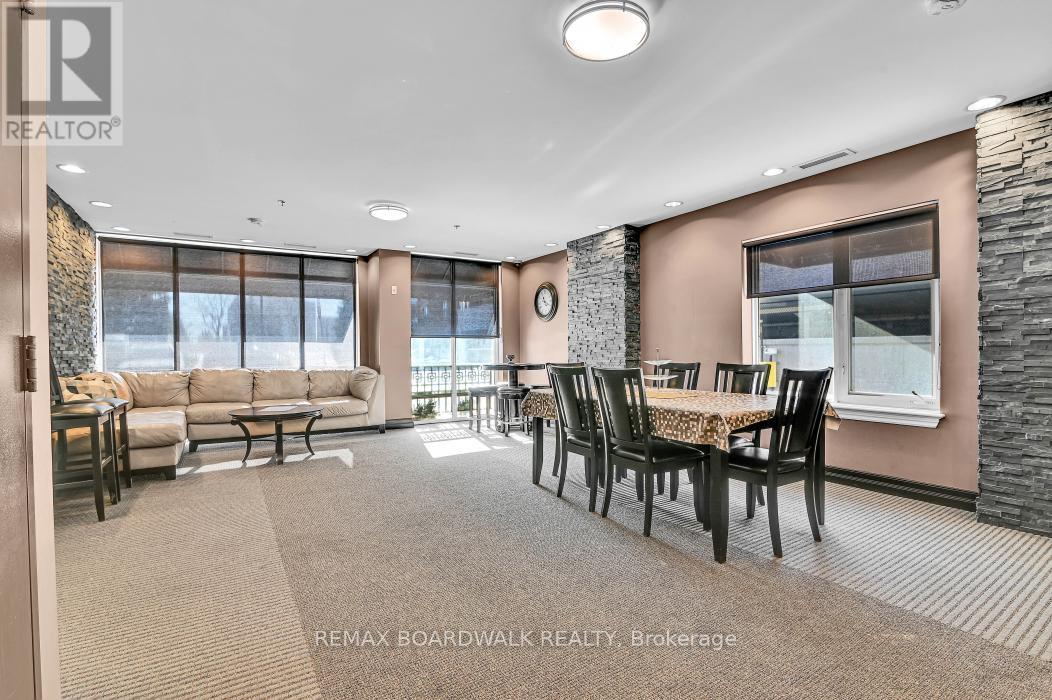 307 - 314 Central Park Drive