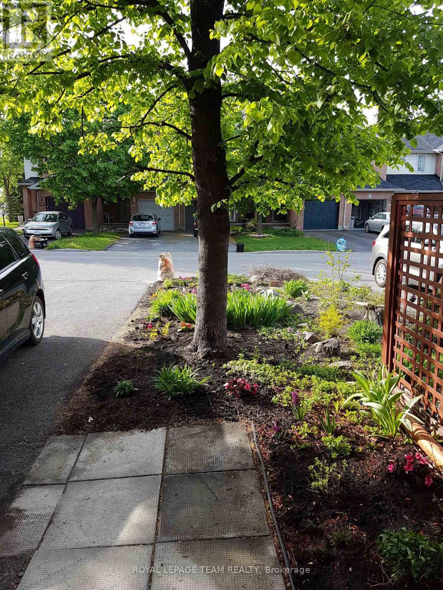 4298 Sunwood Crescent