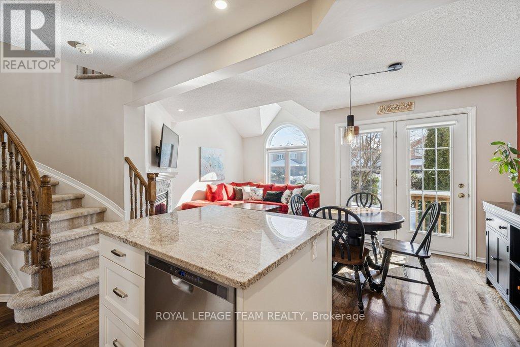 4298 Sunwood Crescent