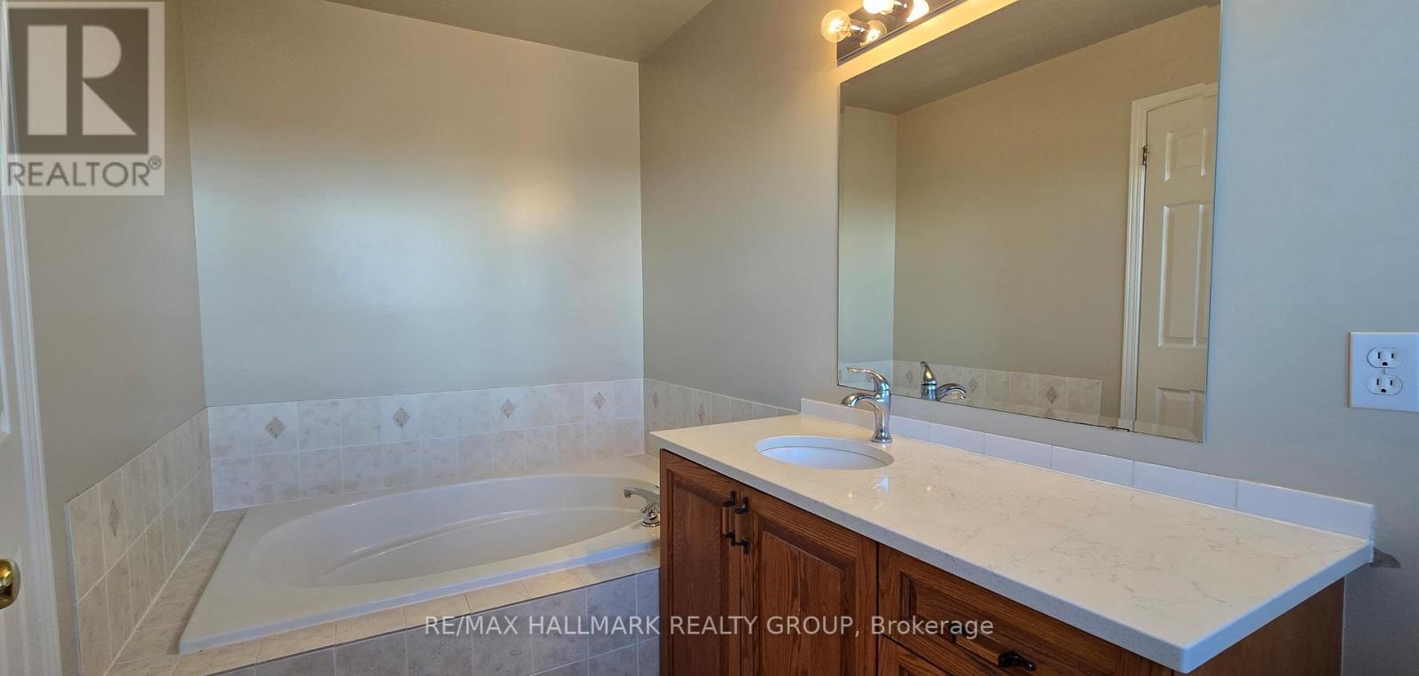 1620 Henri Lauzon Street