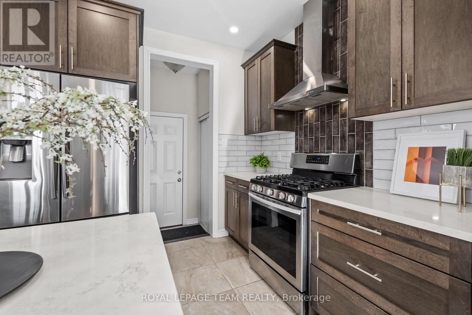 1001 Shimmerton Circle