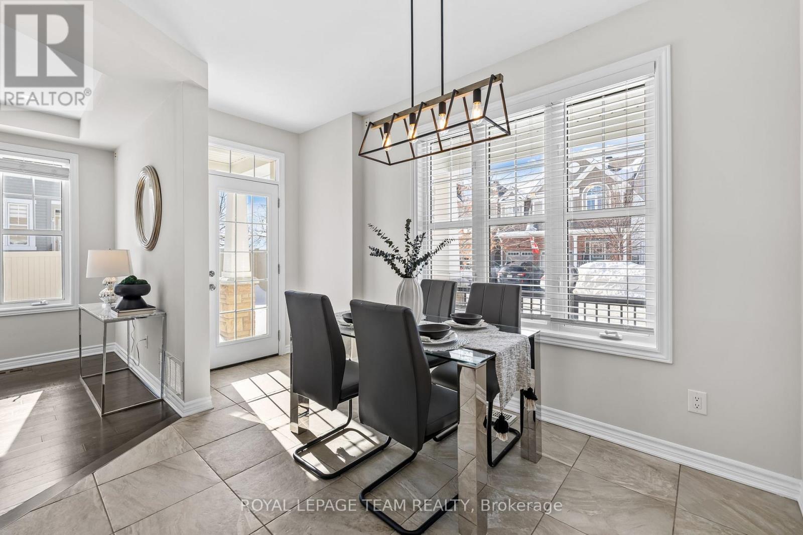 1001 Shimmerton Circle