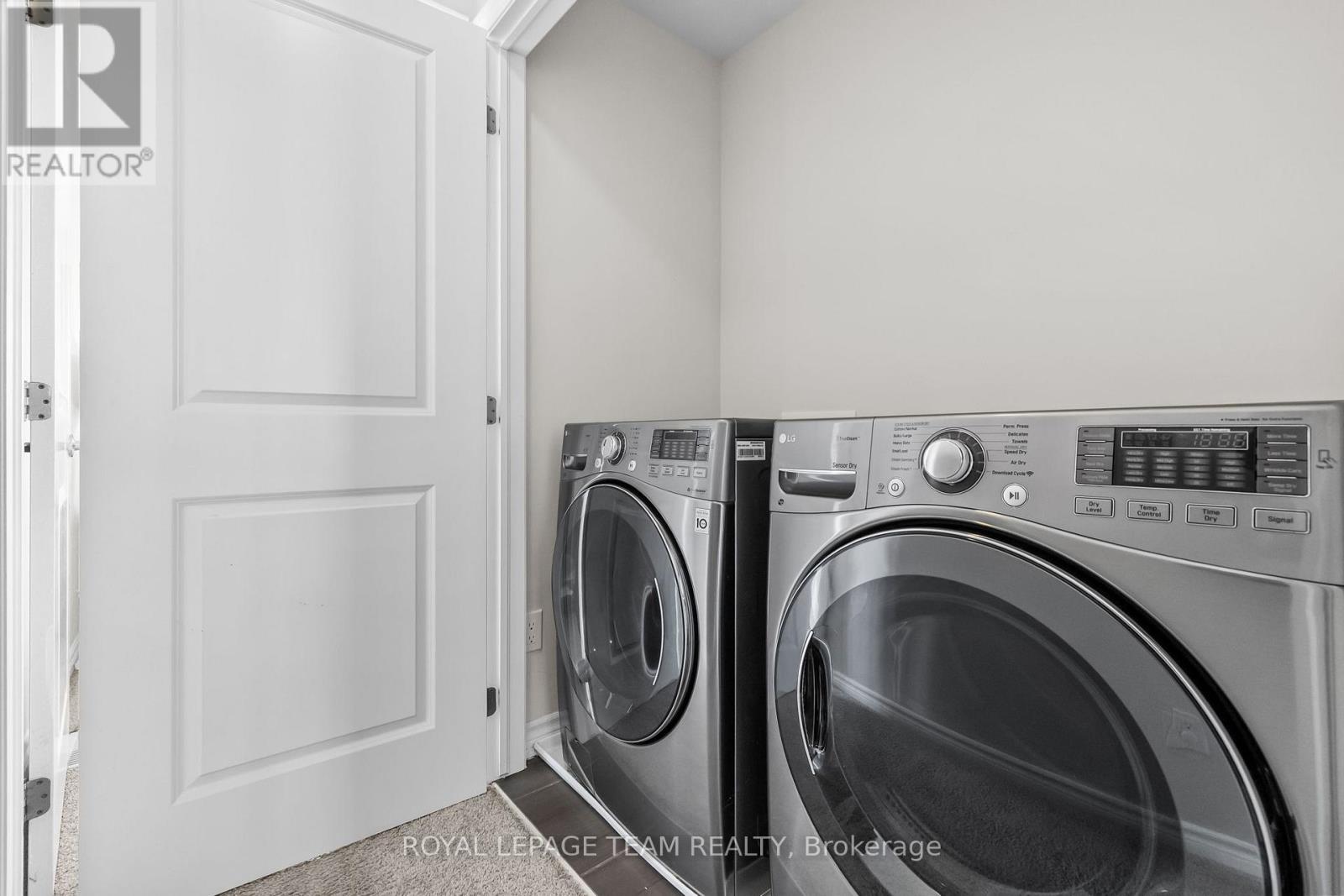 1001 Shimmerton Circle