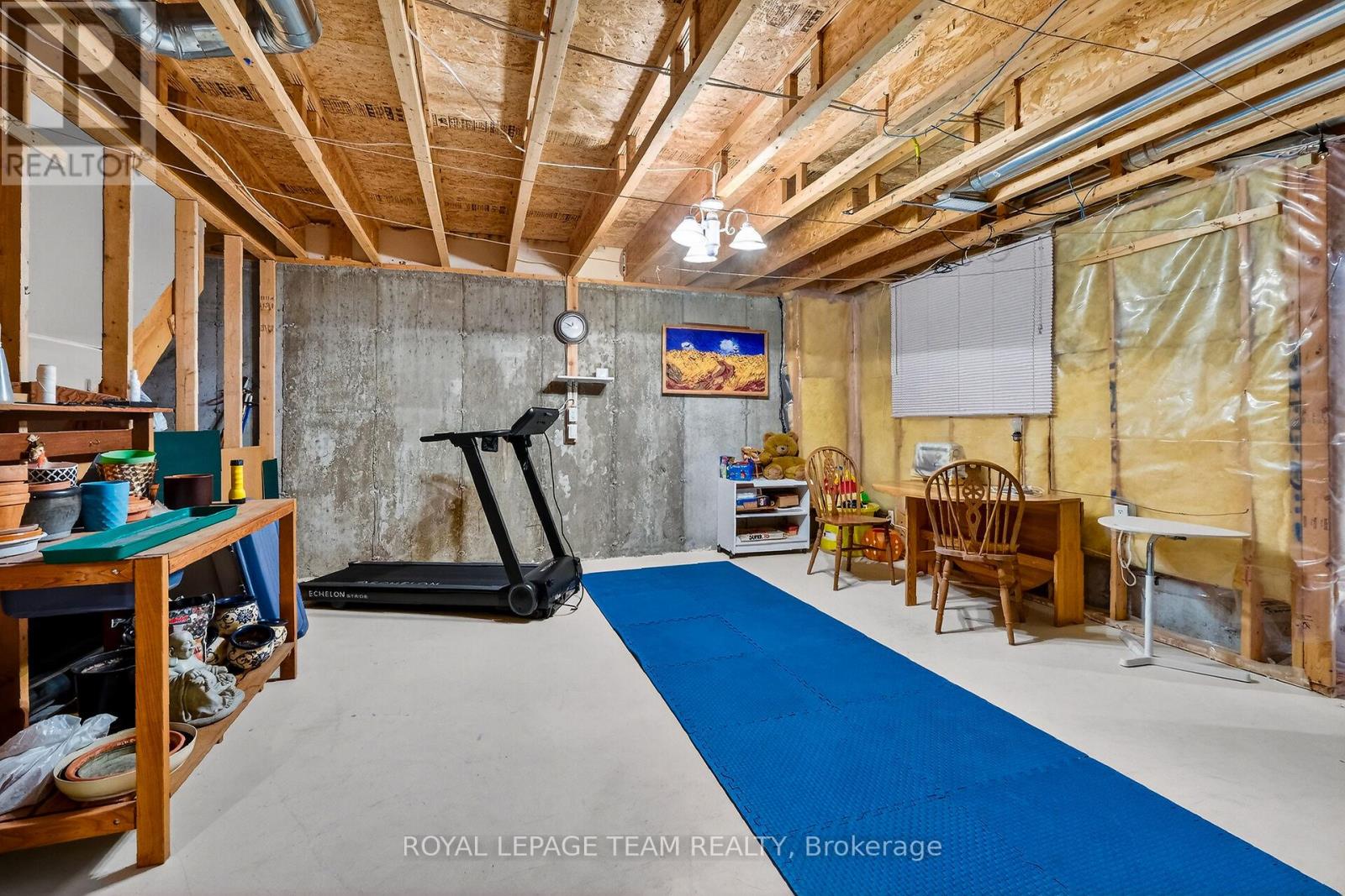 52 Great Oak Private