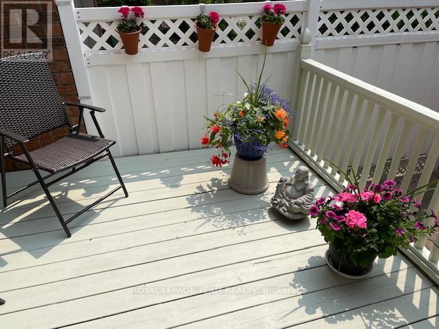 52 Great Oak Private