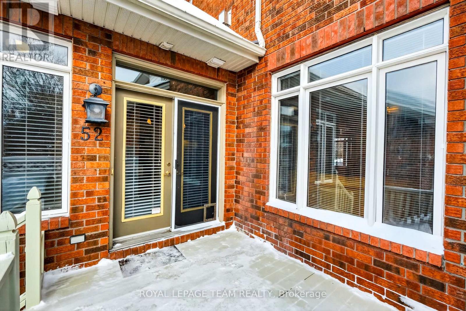 52 Great Oak Private