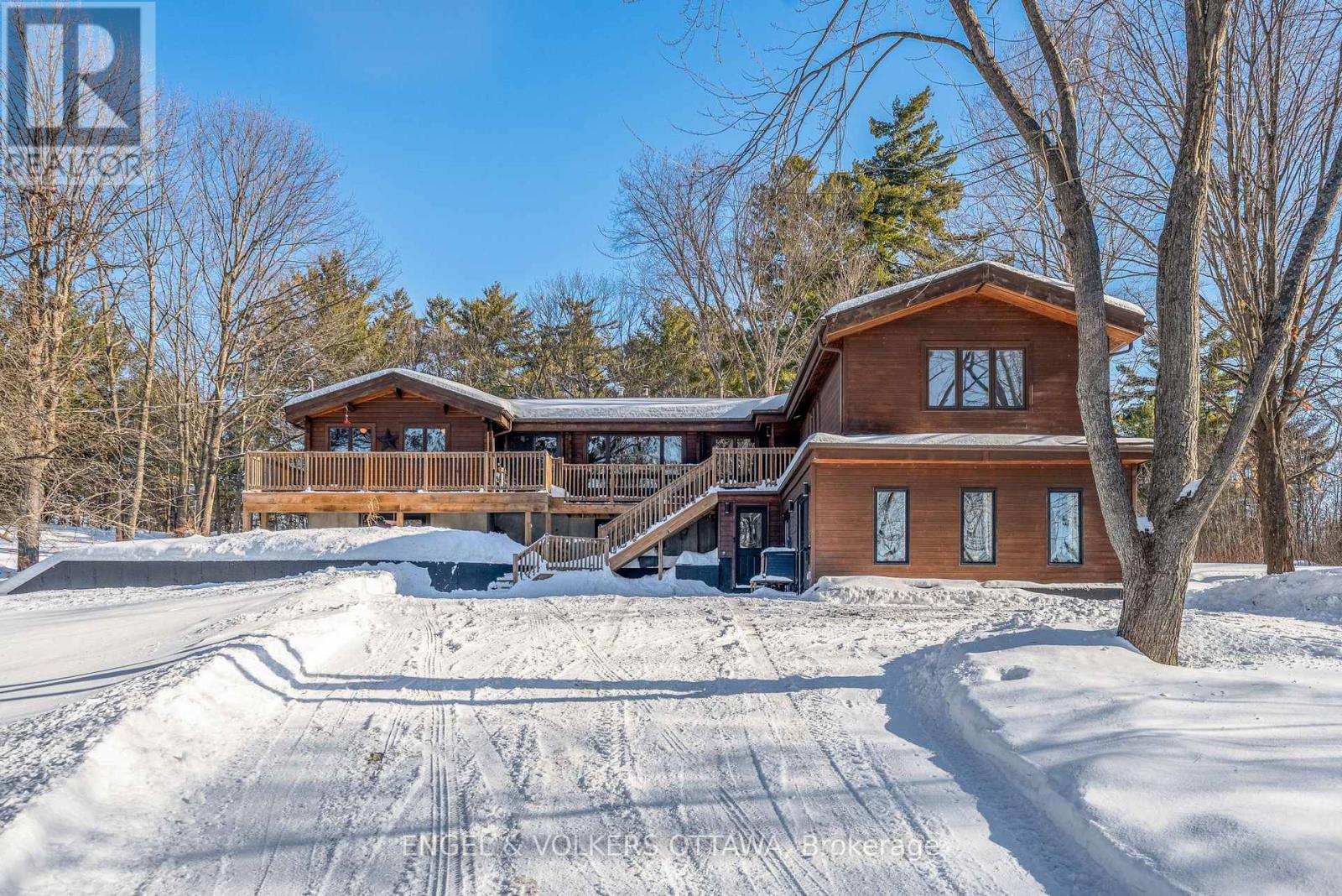 3826 Stonecrest Road