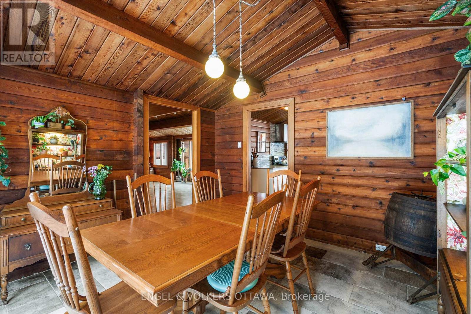 3826 Stonecrest Road