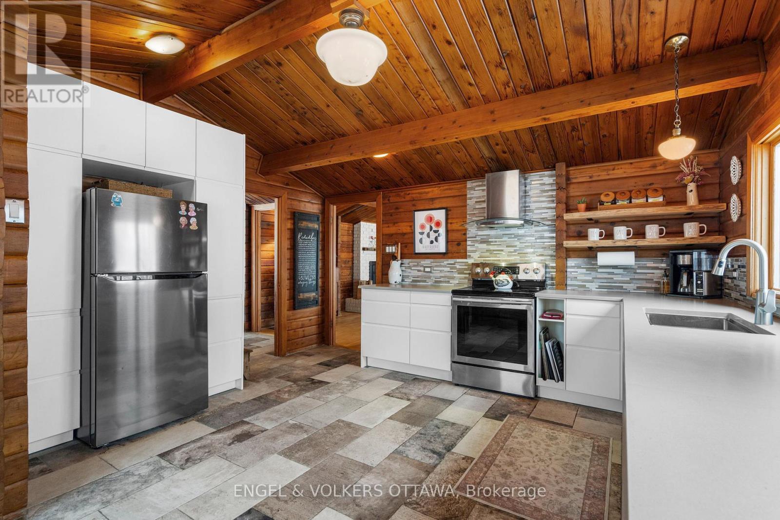 3826 Stonecrest Road