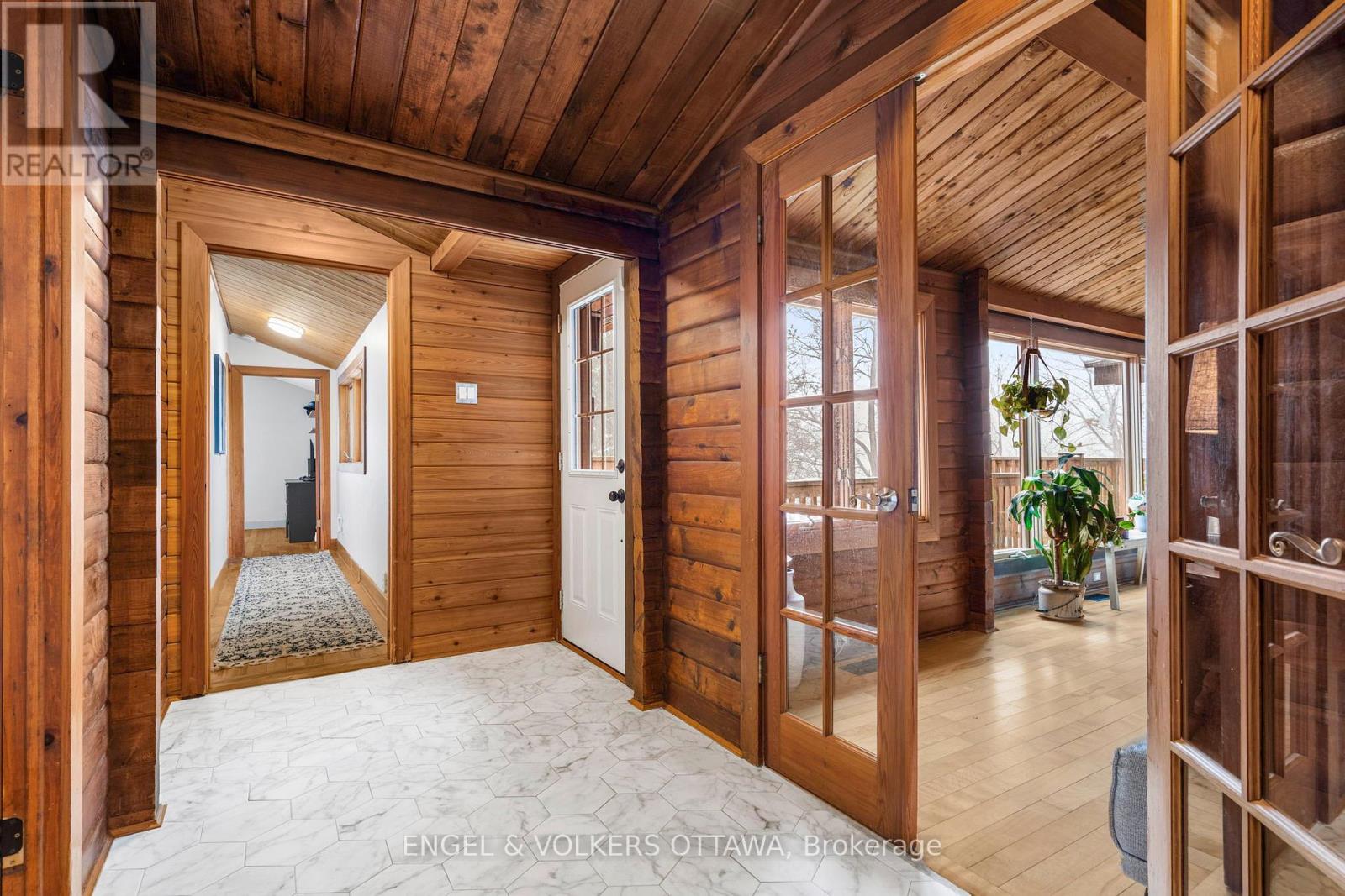 3826 Stonecrest Road