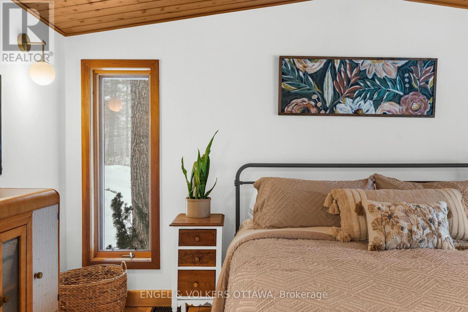 3826 Stonecrest Road